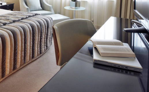 2027年06月17日搬家黄历查询