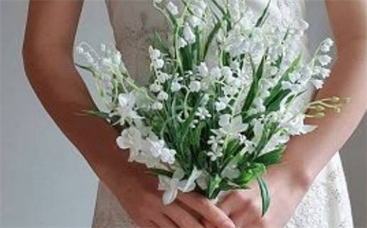 农历二〇二八年四月初六黄历办婚礼不适宜吗,这天结婚合适吗