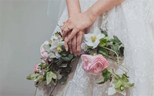 2027年07月25日不推荐办证吗,这天领证合适吗