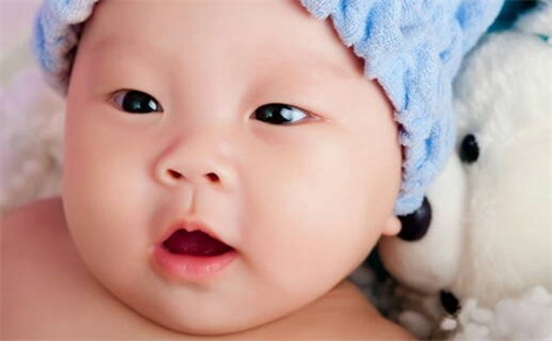 八字五行与胡姓：2026年04月23日出生女宝宝的理想名字分析